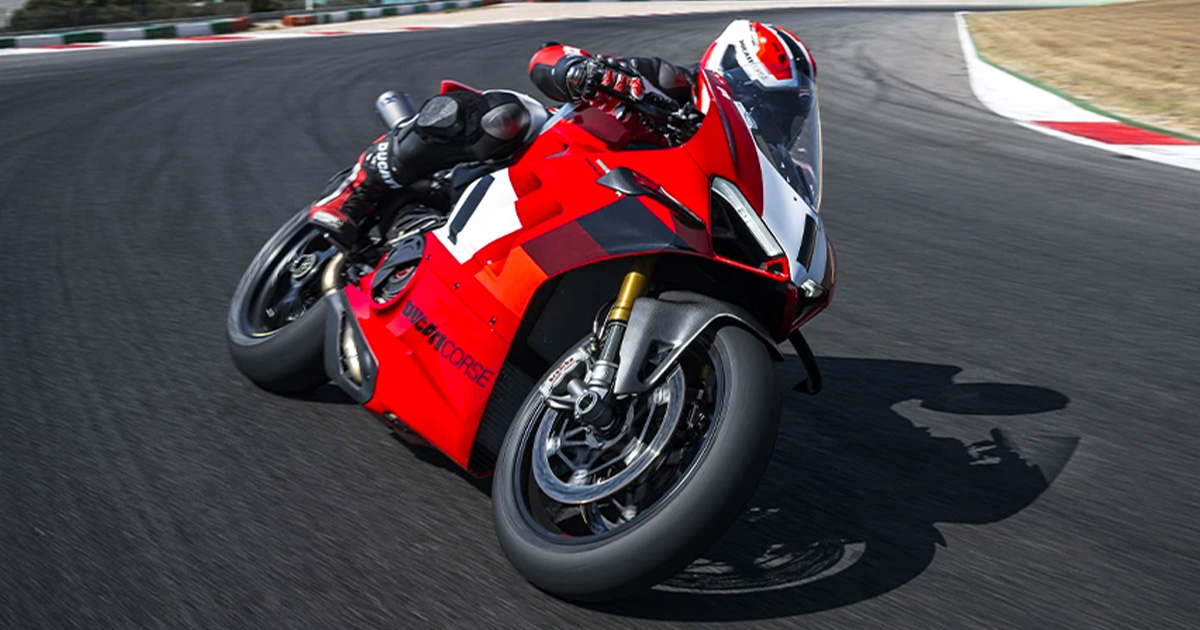 Speed Demons Unleashed: Exploring the World's Fastest Motorcycles