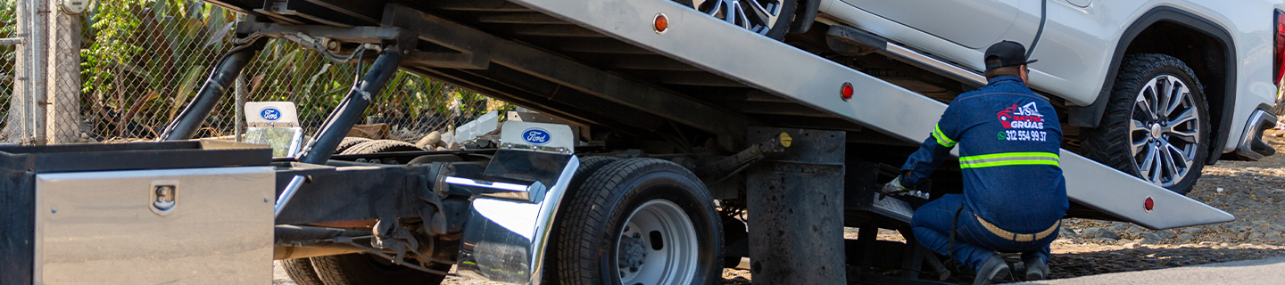 Roadside Realities: What Tow Truck Drivers Wish You Knew