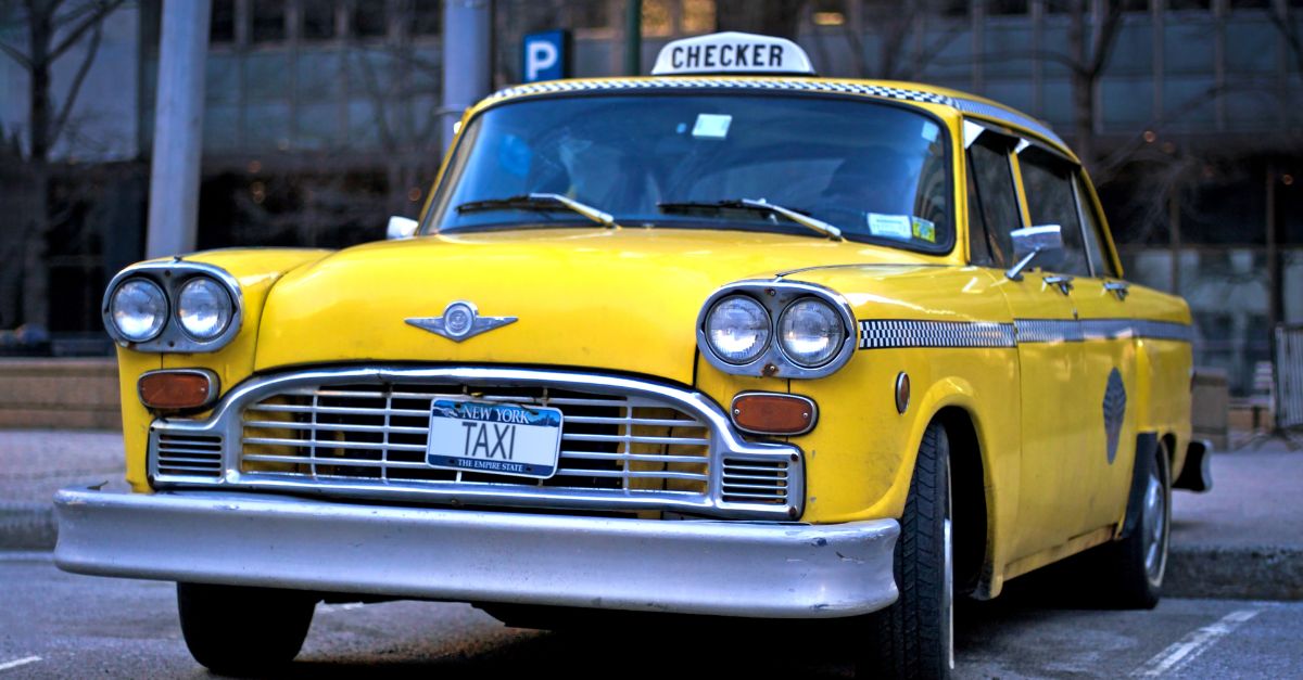 The History Of American Taxicabs (Photos Of Different Models)