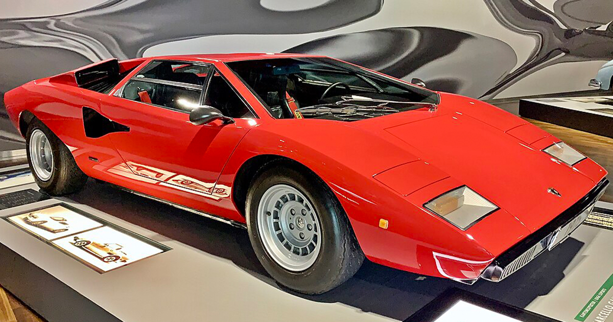 The 15 Coolest Cars Of The 1980s