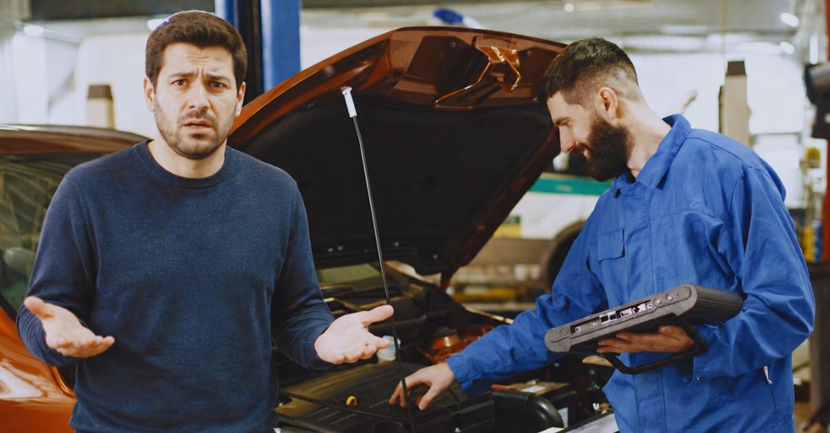 Car Shop With Mechanic