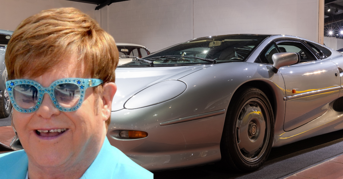 Sparkford.Somerset.United Kingdom.January 12th 2025.A Jaguar XJ 220 from 1993 is on show at the Haynes Motor Museum in Somerset