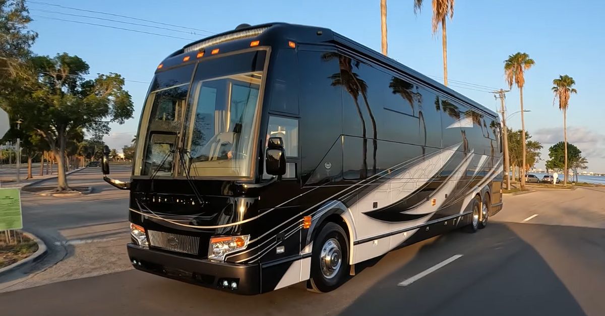 Photos Of The Most Luxurious Motorhomes Ever Built